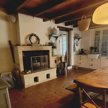 בית נופש Charming With Pool Near Royan & Beaches *