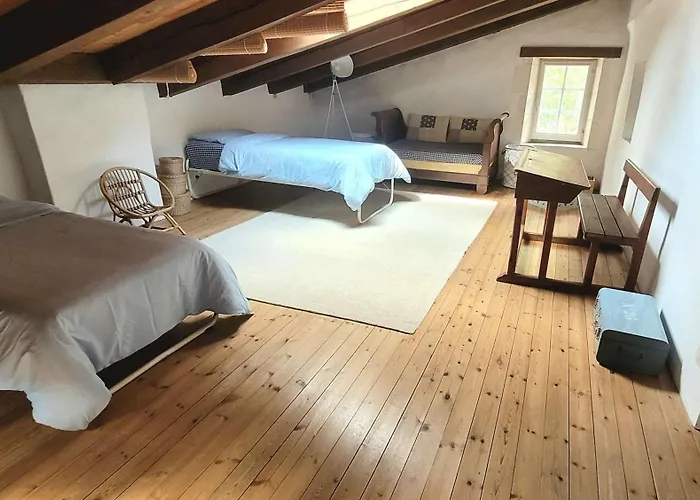 Сasa de vacaciones Charming With Pool Near Royan & Beaches Breuillet (Charente-Maritime)